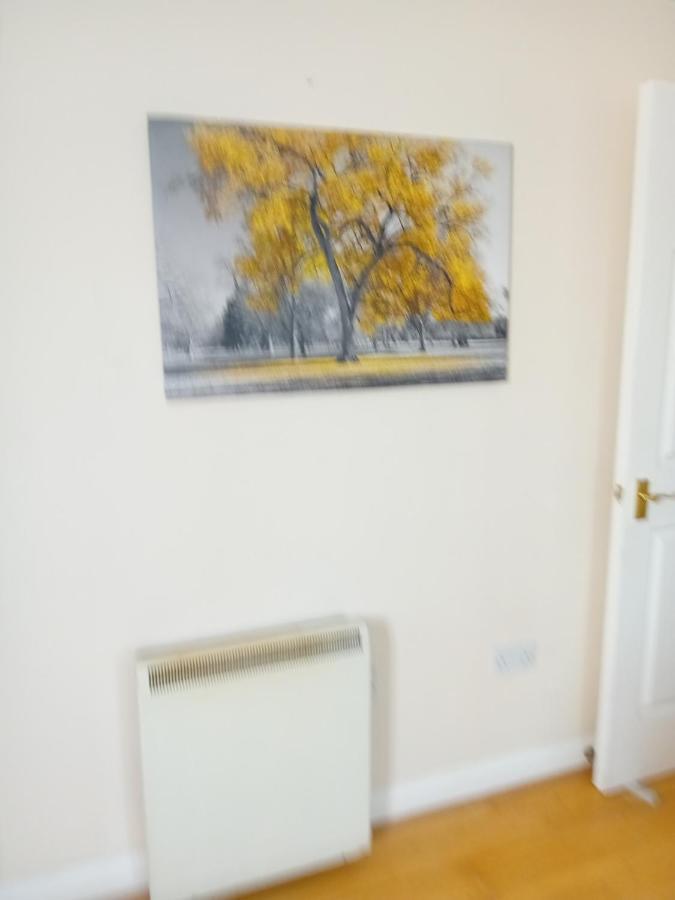 Ensuite Double Room Londen Buitenkant foto